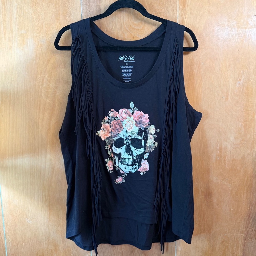 Whimsigoth Fade To Pink Floral Skull Graphic Fringe Tank Top‎ 2X